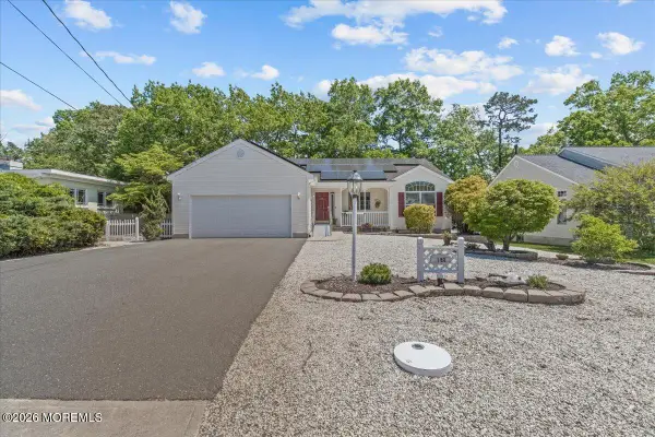 123 Mermaid Drive, Manahawkin, NJ 08050