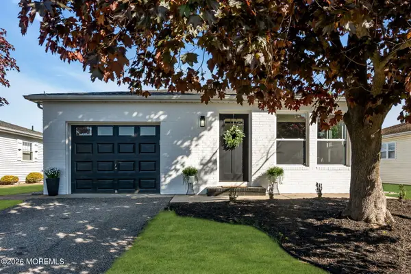 15 Bimini Drive, Toms River, NJ 08757