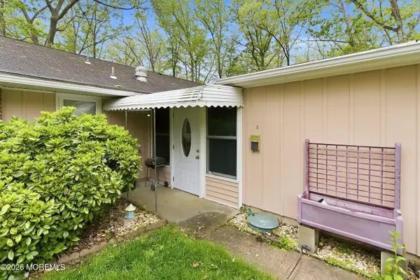 78B Dorchester Drive #1002, Lakewood, NJ 08701