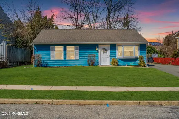 22 Longboat Avenue, Barnegat, NJ 08005