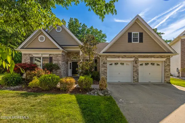 23 Quincy Court, Freehold, NJ 07728