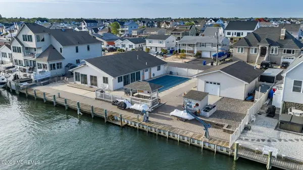 343 Cheryl Drive, Toms River, NJ 08753