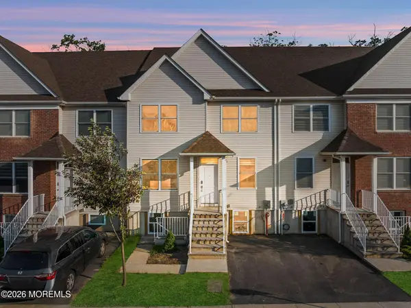 64 Sanz Town Road, Lakewood, NJ 08701