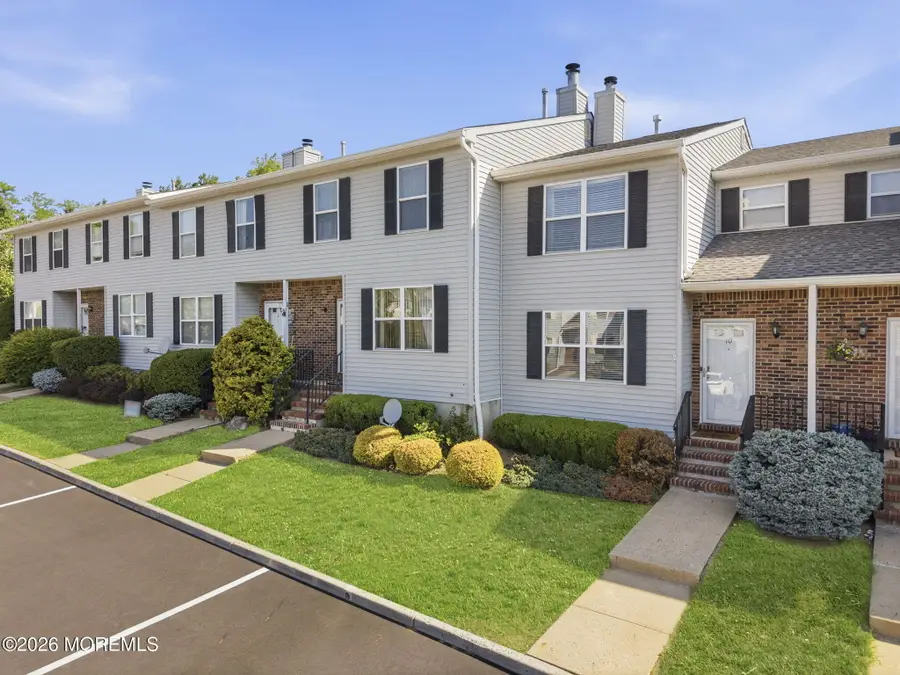 10 Peachtree Lane #303, Jamesburg, NJ 08831 - #2