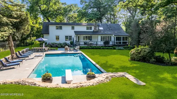 15 Circle Drive, Rumson, NJ 07760