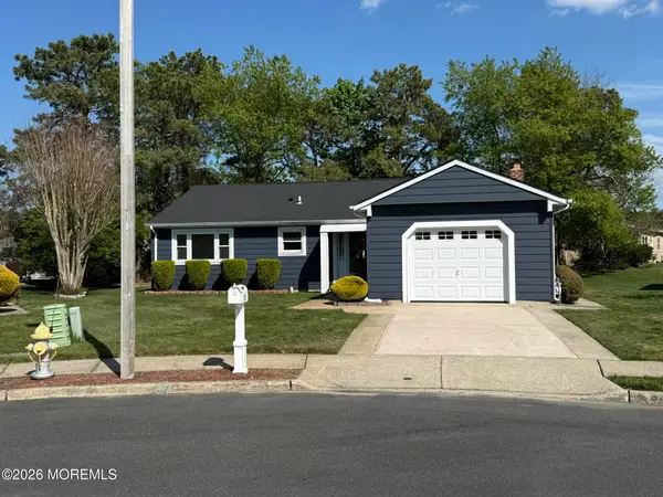 22 Madras Court, Toms River, NJ 08757