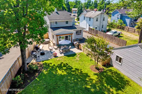 14 Asbury Avenue, Farmingdale, NJ 07727