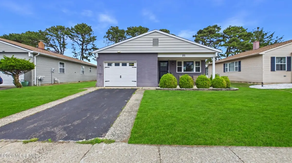 21 Templeton Street, Toms River, NJ 08757 - #1