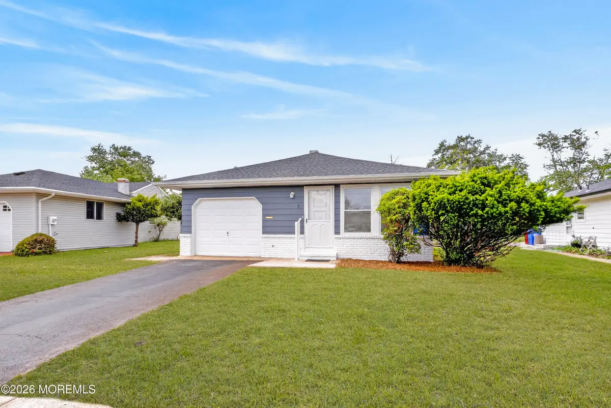 7 Bonasse Street, Toms River, NJ 08757 - #1