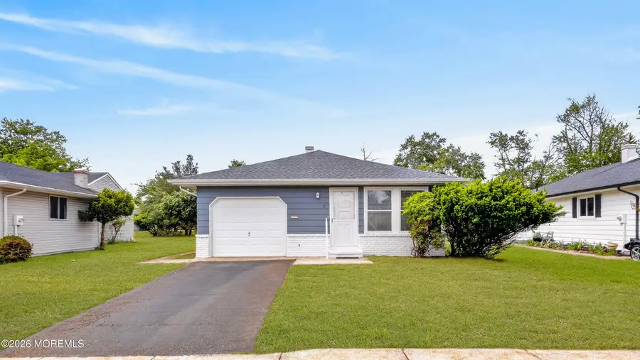 7 Bonasse Street, Toms River, NJ 08757 - #3