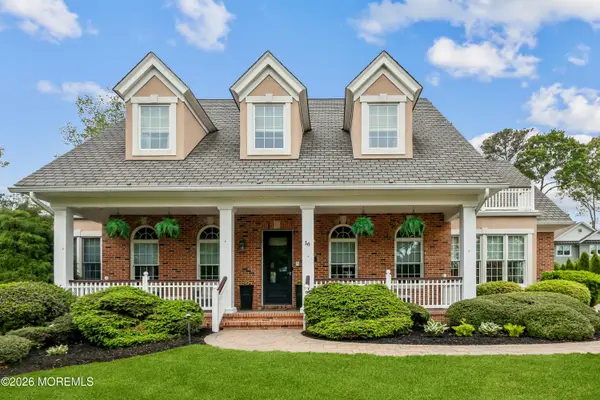 16 Pine Street, Toms River, NJ 08753