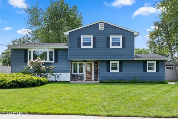 66 Creighton Circle, Old Bridge, NJ 08857