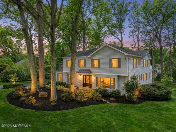 27 Fox Hill Road, Middletown, NJ 07748