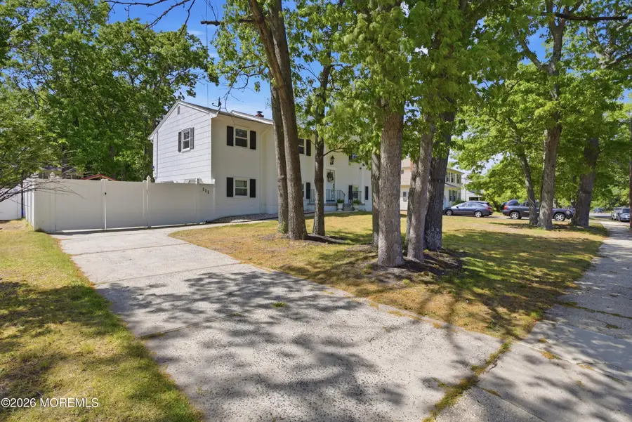 111 Oak Ridge Parkway, Toms River, NJ 08755 - #3