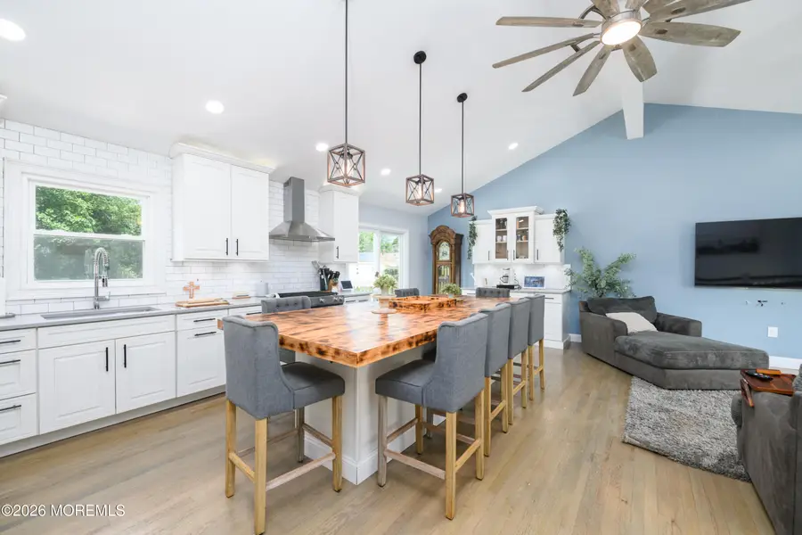 19 Kelvin Avenue, Leonardo, NJ 07737 - #3