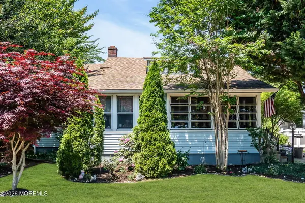 24 Foster Street, Middletown, NJ 07701