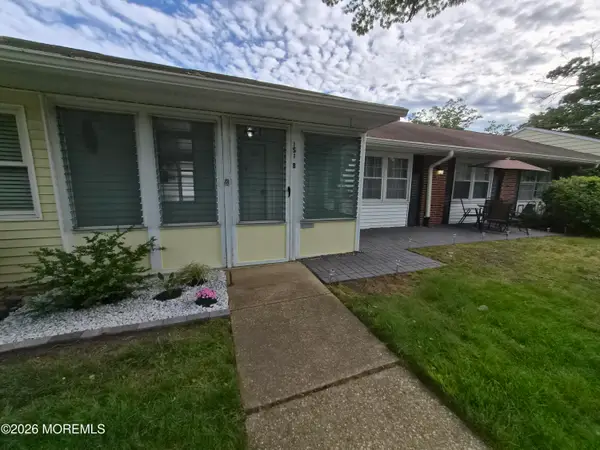 151B Buckingham Drive, Lakewood, NJ 08701