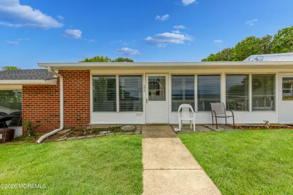 881B Balmoral Court, Lakewood, NJ 08701