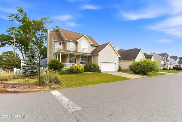 801 Cranberry Road, Beachwood, NJ 08722
