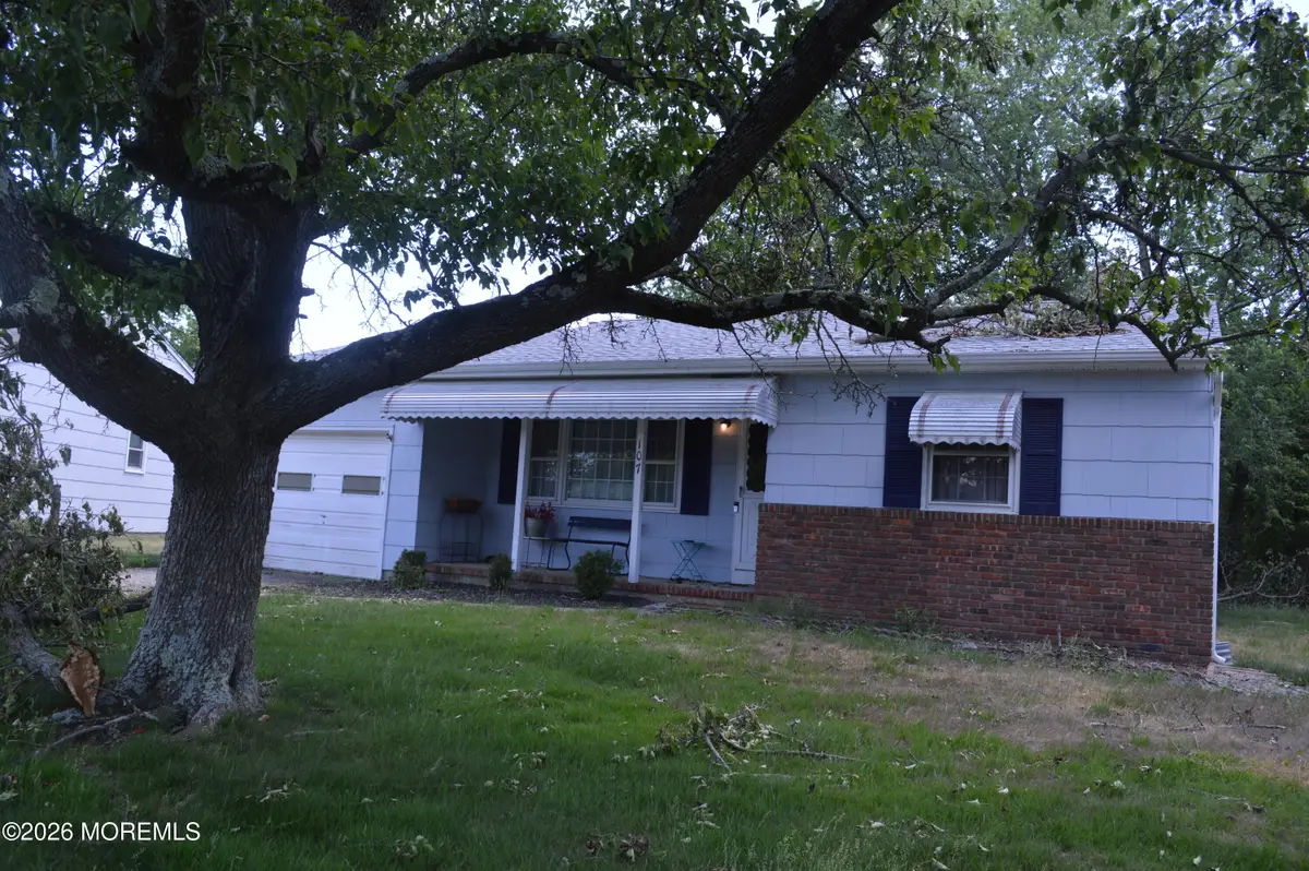 107 Bolingbroke Court, Toms River, NJ 08757 - #1