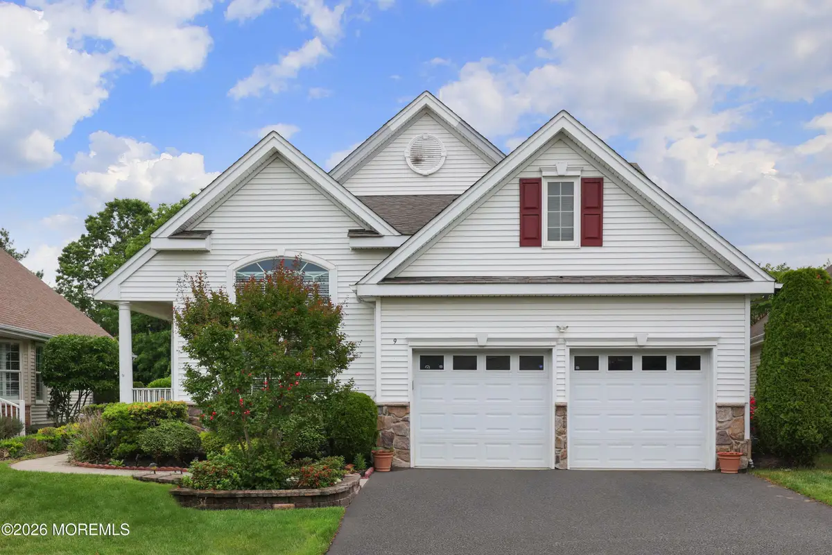 9 Kensington Court, Holmdel, NJ 07733 - #1