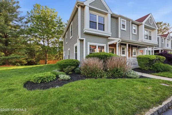 53 Horseshoe Court, Tinton Falls, NJ 07753