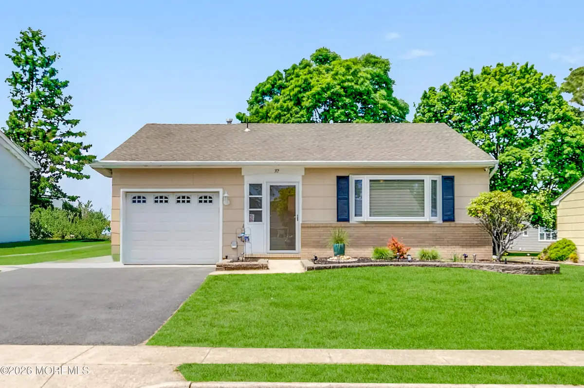 32 Carlisle Road, Toms River, NJ 08757 - #1
