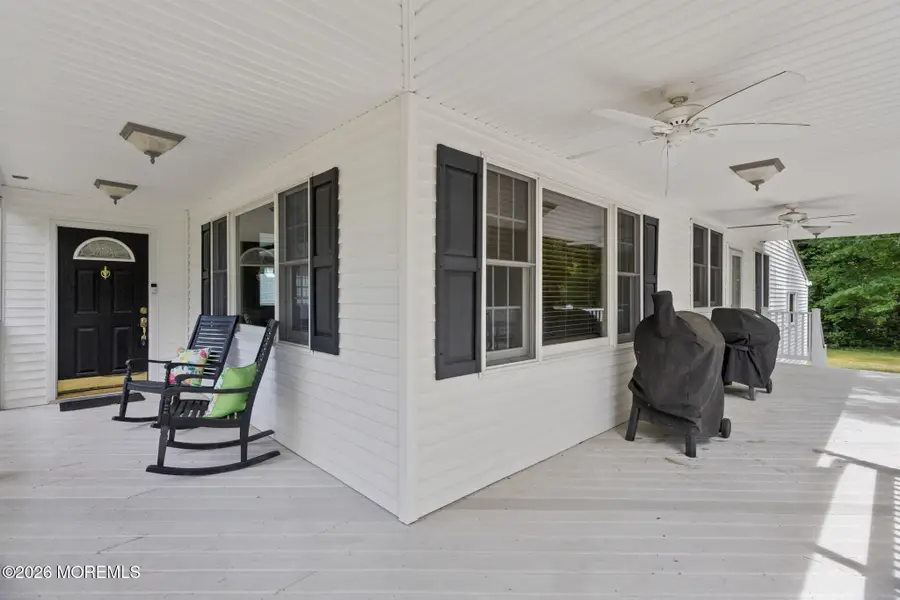 23 Bloomer Drive, Burlington, NJ 08016 - #3
