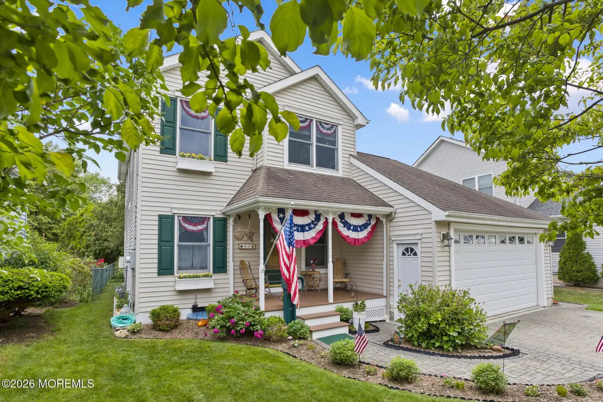 37 Maple Shade Avenue, Hamilton Square, NJ 08690 - #1