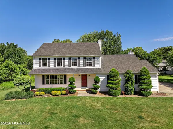 31 Vaughn Drive, Middletown, NJ 07748