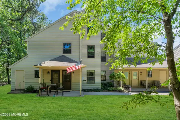 405 Geranium Court, Jackson, NJ 08527