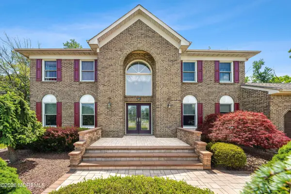 23 Dunn Drive, Marlboro, NJ 07746
