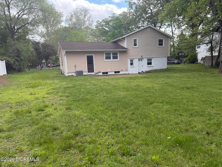 25 Holiday Road, Manalapan, NJ 07726 - #2