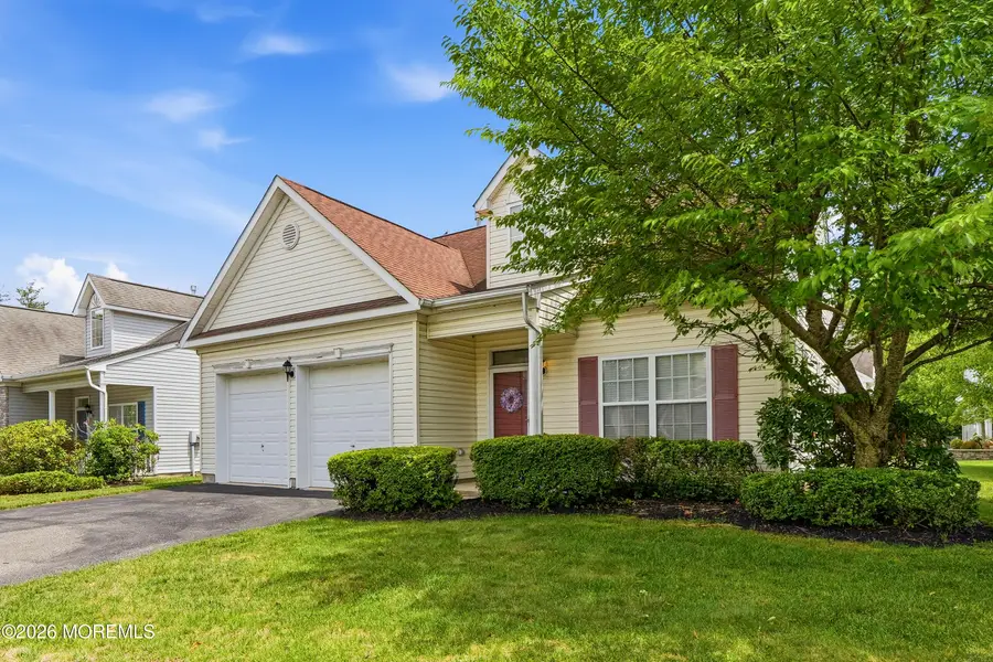 5 Holly Manor Court, Helmetta, NJ 08828 - #3