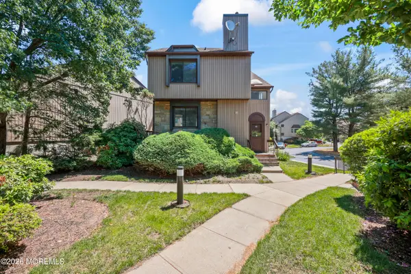 89 Diamond Lane, Old Bridge, NJ 08857