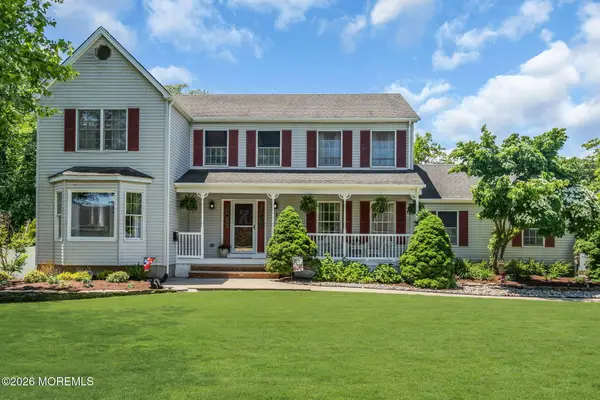 43 Westfield Road, Howell, NJ 07731