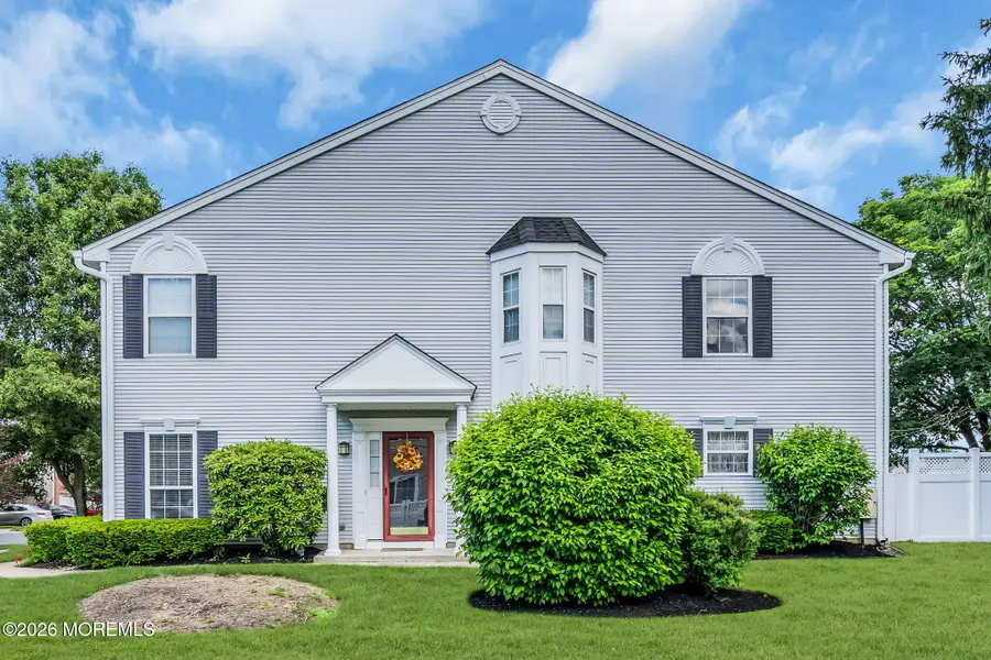 16 Sunningdale Circle, Manalapan, NJ 07726 - #2