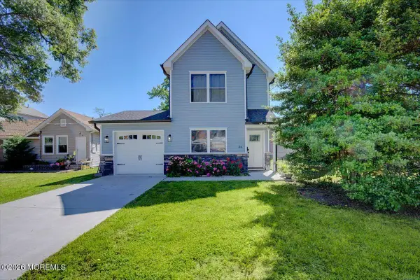 36 Frazee Place, Keansburg, NJ 07734