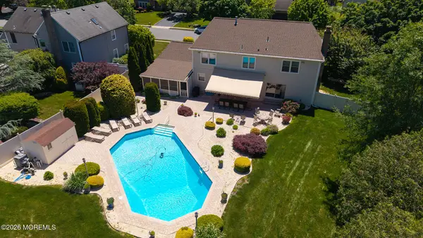43 Homestead Circle, Marlboro, NJ 07746