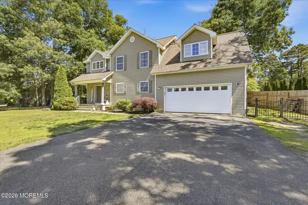 4 Greenbriar Drive, Little Egg Harbor, NJ 08087