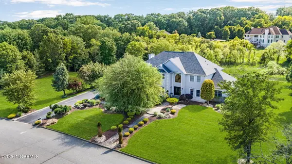 14 Diamond Hill Road, Marlboro, NJ 07746