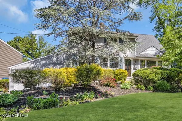 10 Collinson Drive, Middletown, NJ 07748