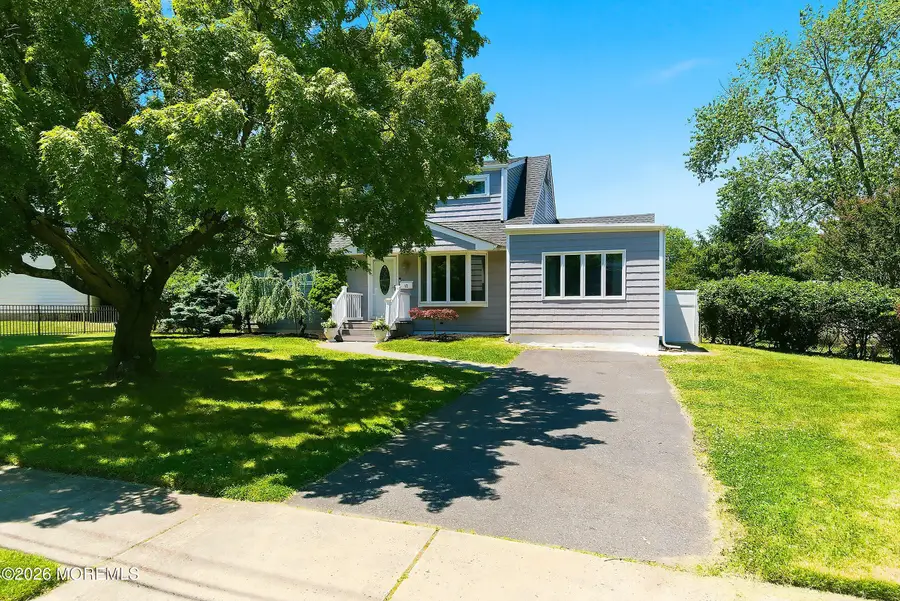12 Carole Drive, Oakhurst, NJ 07755 - #3
