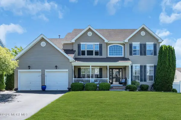 4 Adrift Avenue, Barnegat, NJ 08005