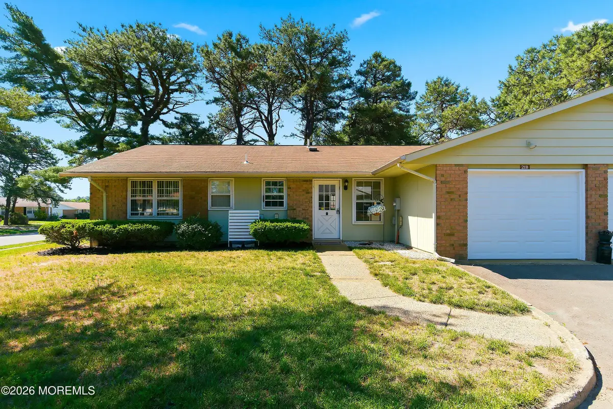 21 Cambridge Circle #B, Manchester, NJ 08759 - #1