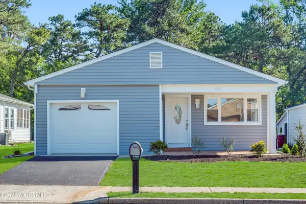 94 Orlando Boulevard, Toms River, NJ 08757