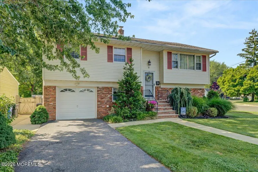 5 Brook Street, Red Bank, NJ 07701 - #2