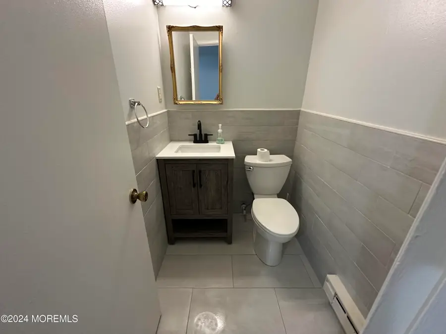 120 Amberly Drive #B, Manalapan, NJ 07726 - #3