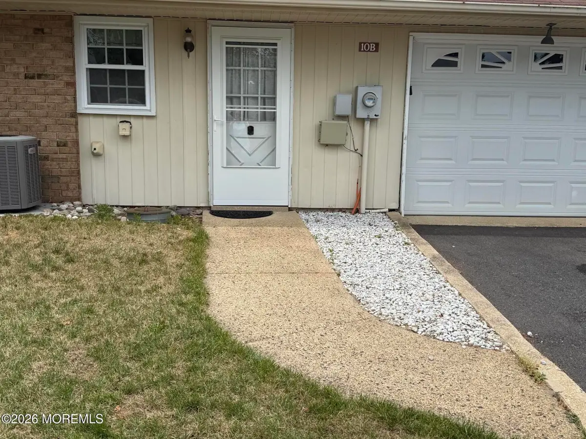 10B Yorkshire Court, Manchester, NJ 08759 - #1