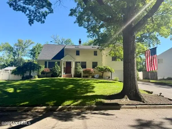 19 Maplewood Drive, Middletown, NJ 07748
